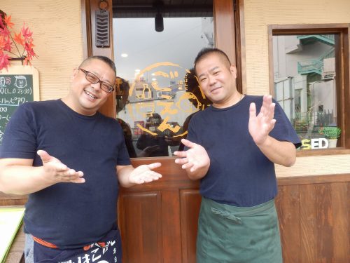 店主　為房義隆さん（左）・奥富篤さん（右）さん
