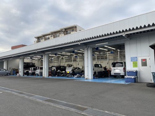 点検・整備も丸ごとお任せ。お得な定期点検パック「まかせチャオ」では3年目まで半年ごとの点検と車検付きで79120円を、27359円引きでご提供